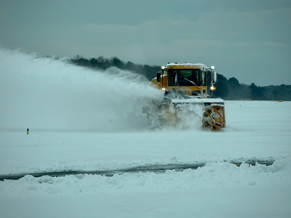 NAS Oceana personnel keep master jet base mission-ready during record snowfall