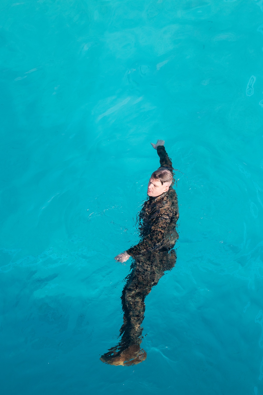 11th Marine Expeditionary Unit completes water survival training