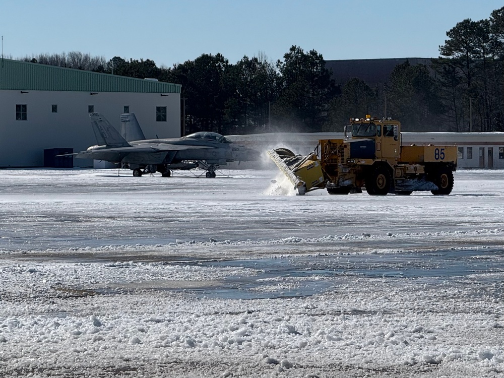 NAS Oceana personnel keep master jet base mission-ready during record snowfall