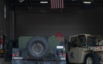 Soldiers Prepare Vehicles for Border Mission