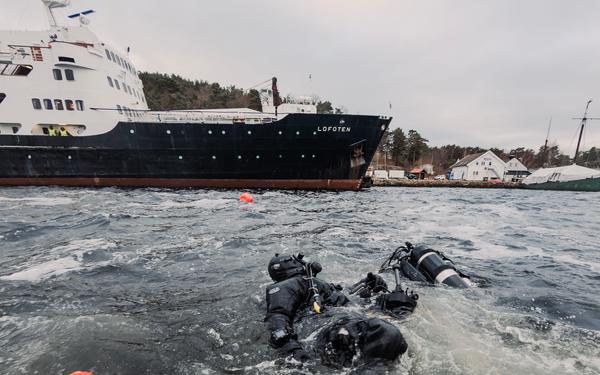 Arctic Specialist 2025 - Harbor Clearance