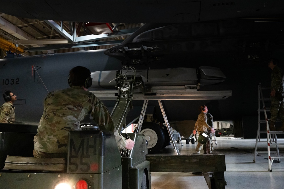 5th Bomb Wing annual weapons load competition