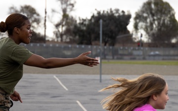 3rd MAW Marines conduct boot camp recess at Doris Miller Elementary