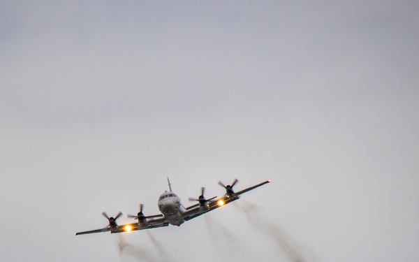 The Last Goodbye to the P-3C Orion from NASWI