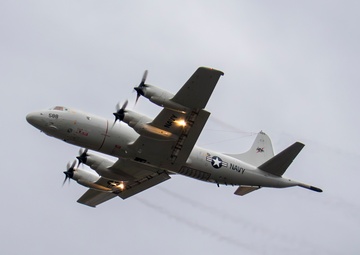 The Last Goodbye to the P-3C Orion from NASWI