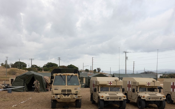 U.S. Soldiers establish medical facilities in support of Operation Southern Guard