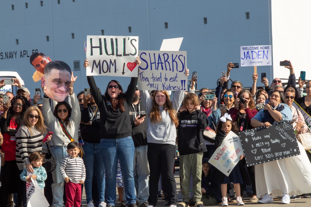 USS Stockdale (DDG 106) Returns from Deployment