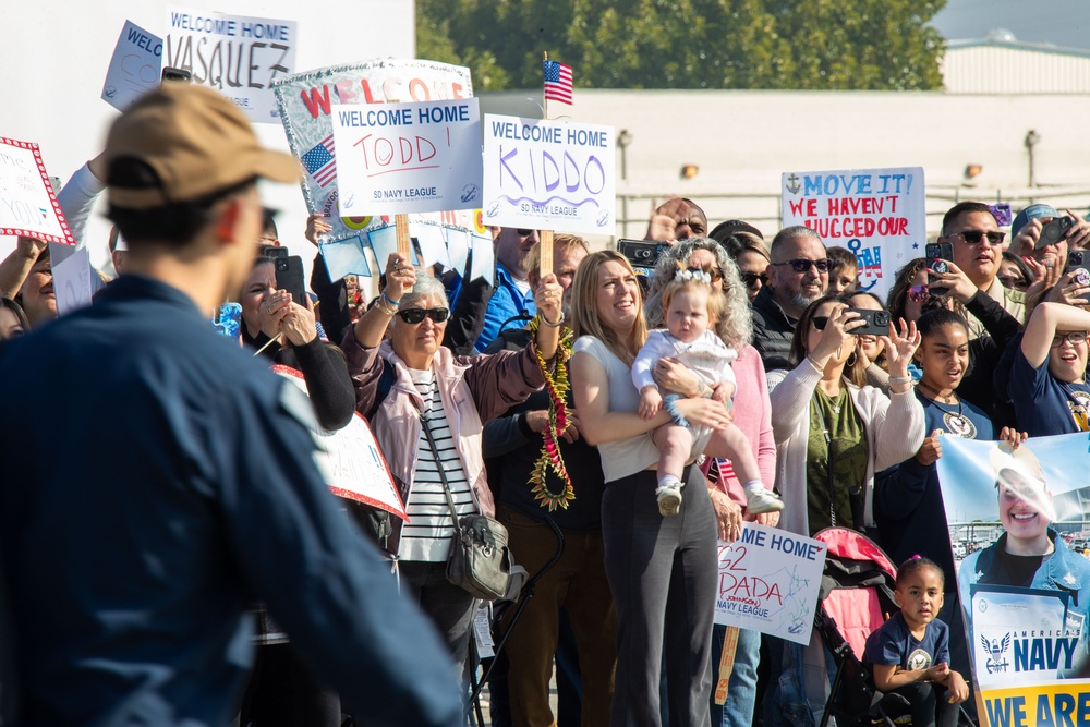 USS Stockdale (DDG 106) Returns from Deployment