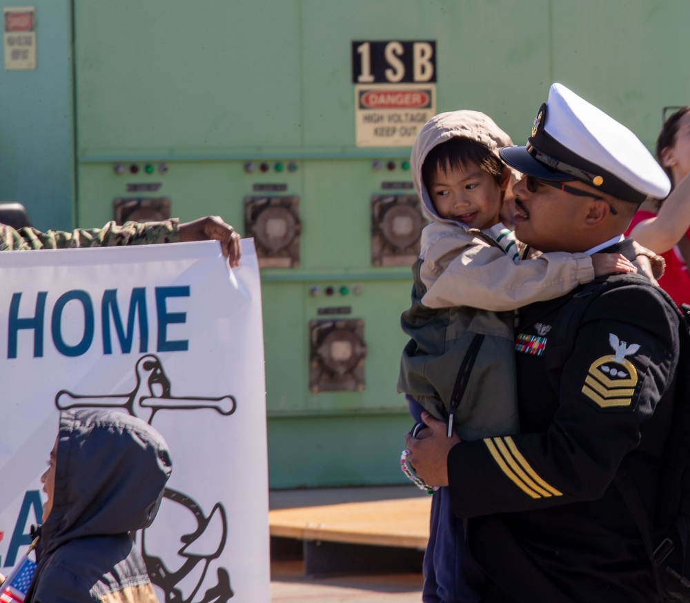 USS Stockdale (DDG 106) Returns from Deployment