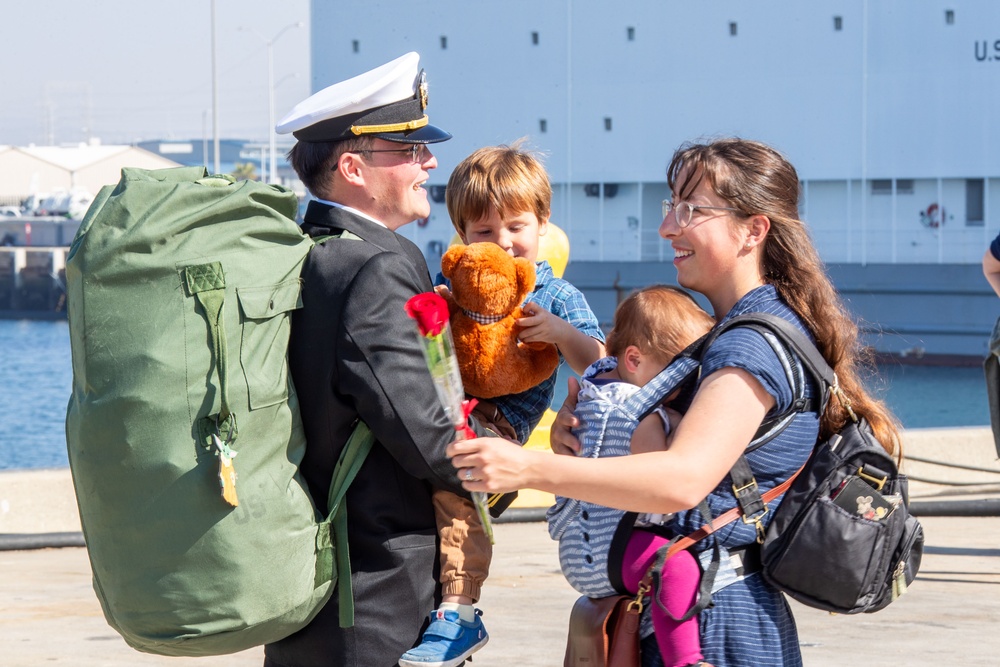 USS Stockdale (DDG 106) Returns from Deployment