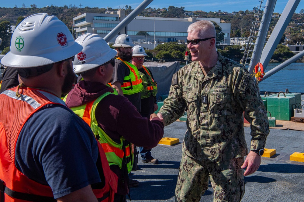 U.S. 3rd Fleet Commander visits Salvage Site