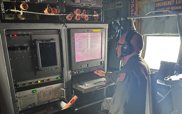 Air Force Reserve Hurricane Hunters fly atmospheric rivers mission