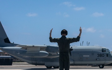 U.S. Marines aerial refuel during Cope North 25