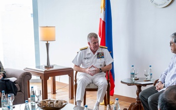 USINDOPACOM commander travels to the Philippines