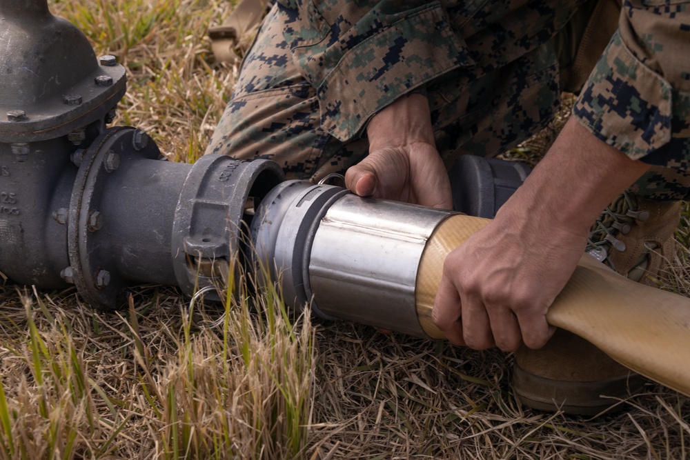 9th ESB Assembles Landing Zone Fuel Sites During Fuel Support Operation Training