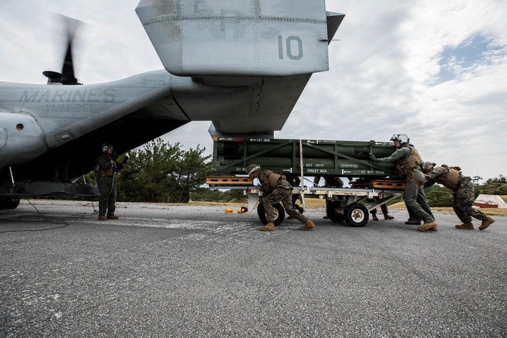 3rd MLG, 1st MAW Conduct Exercise Lighting Dragon