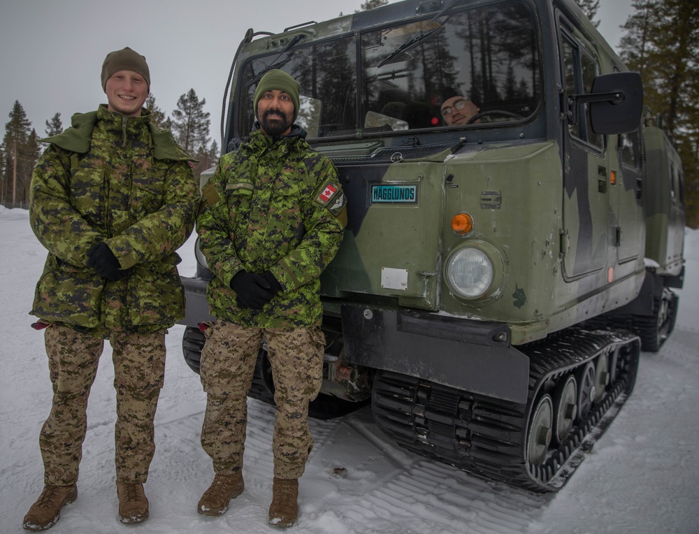 10th Mountain Division and Canadian soldiers participate in drivers training during Arctic Forge 25