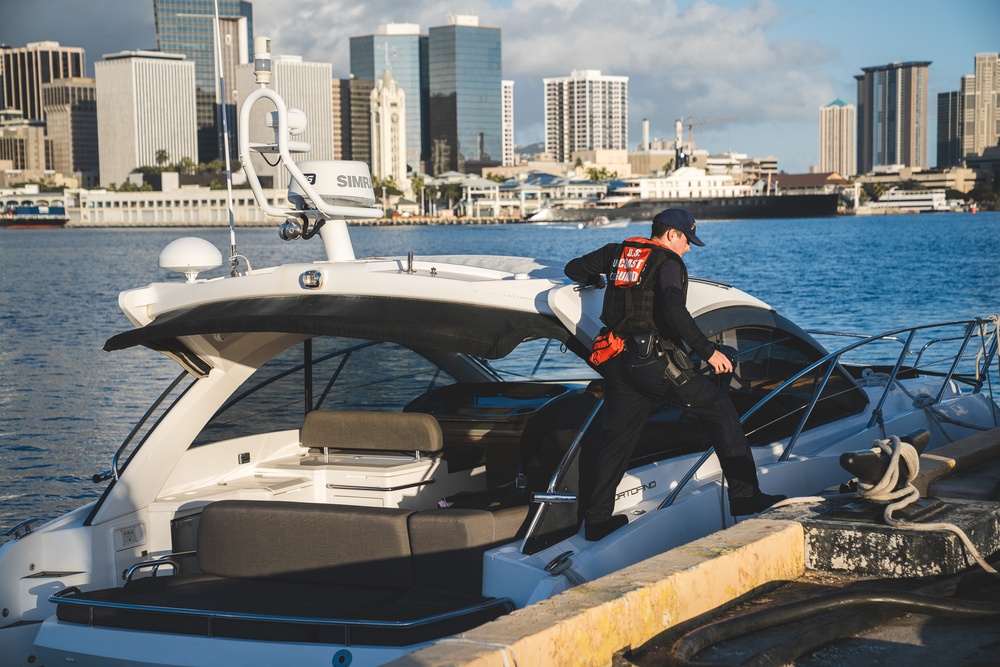 Coast Guard, partners detain, arrest man for alleged yacht theft in Honolulu