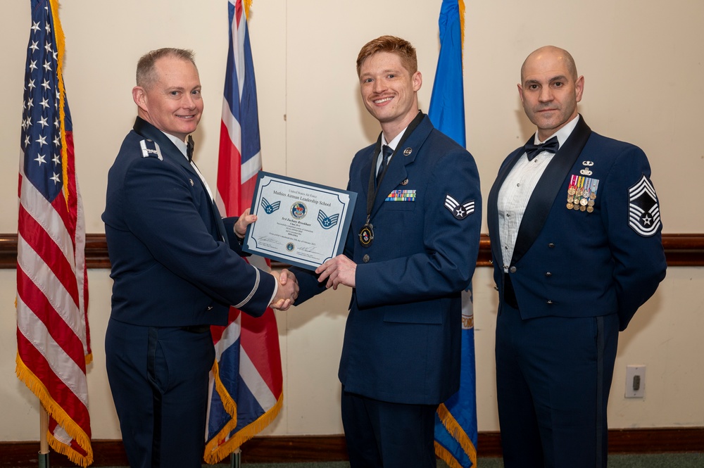 RAF Lakenheath recognizes ALS graduates