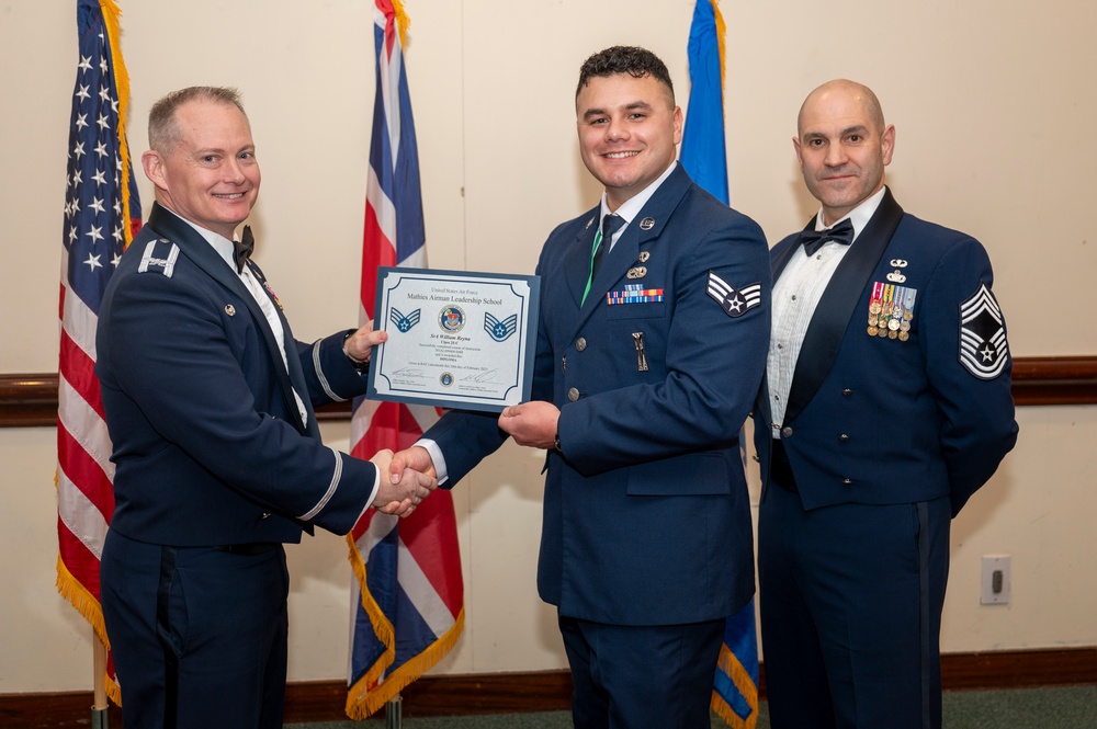 RAF Lakenheath recognizes ALS graduates