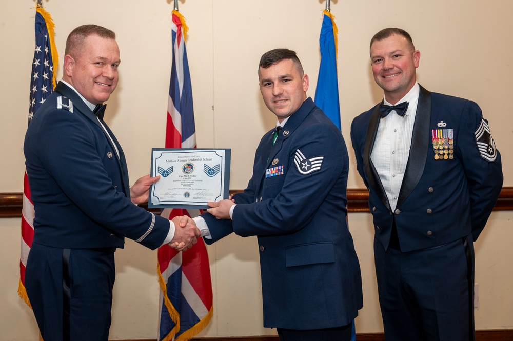 RAF Lakenheath recognizes ALS graduates