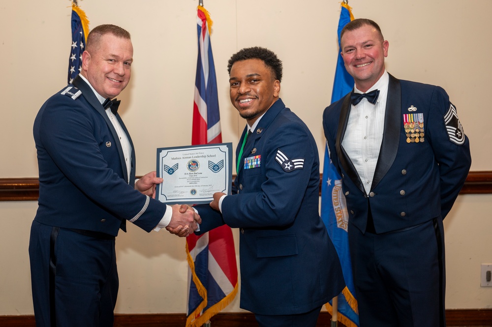 RAF Lakenheath recognizes ALS graduates