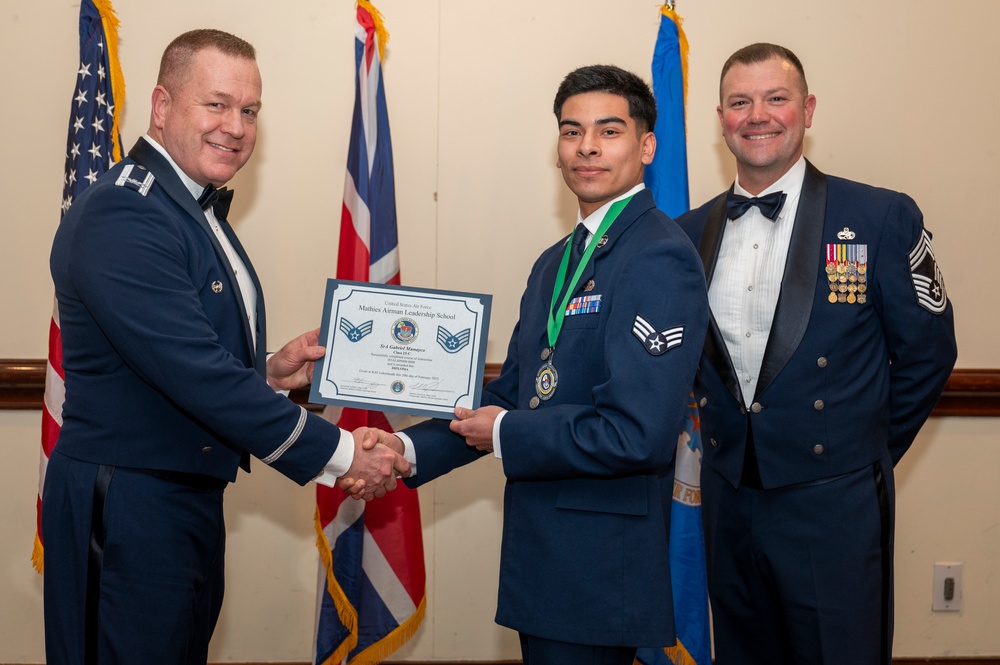 RAF Lakenheath recognizes ALS graduates