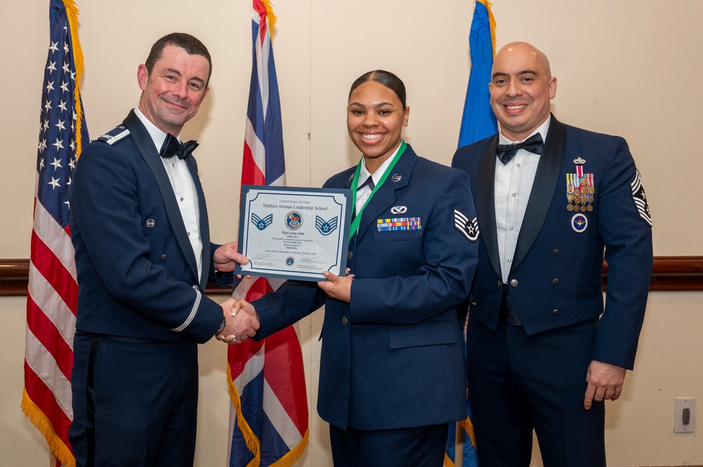 RAF Lakenheath recognizes ALS graduates