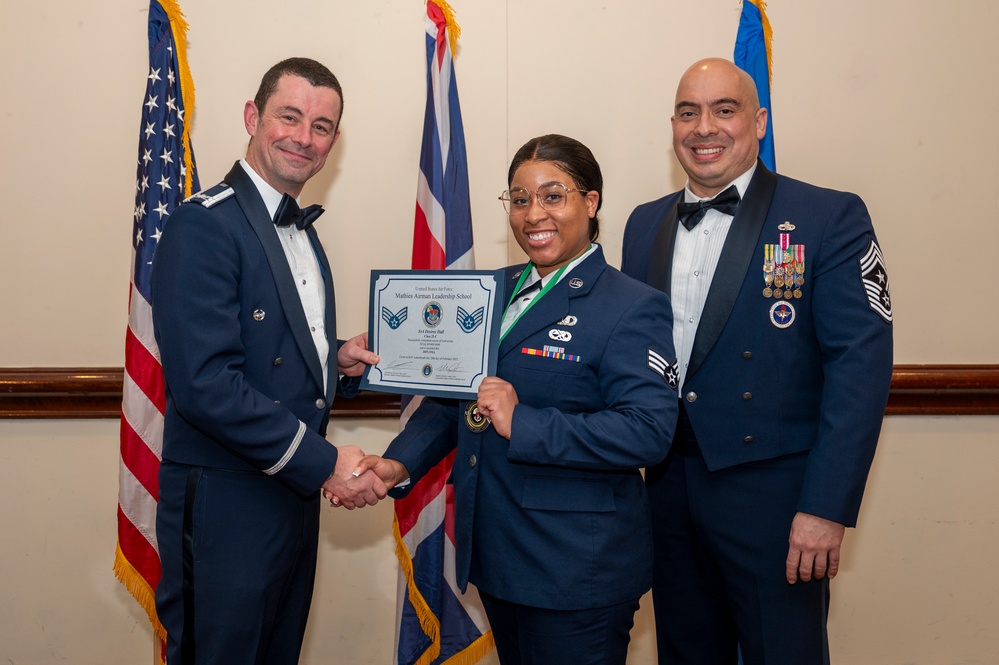 RAF Lakenheath recognizes ALS graduates