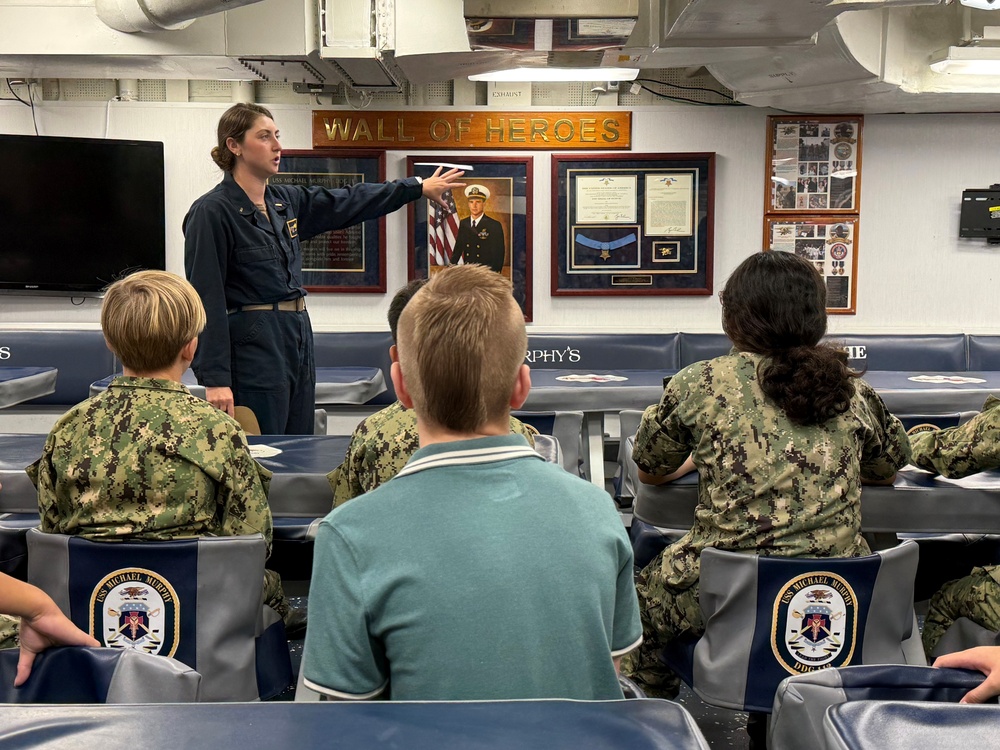 USS Michael Murphy Hosts Sea Cadets