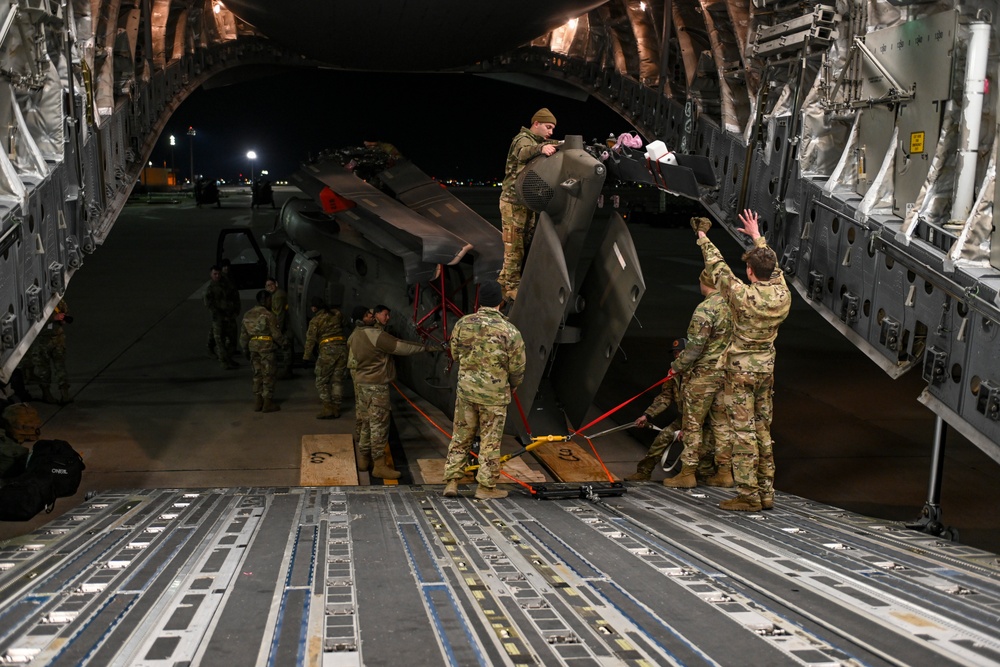 U.S. Army rotates Black Hawk units at Incirlik AB