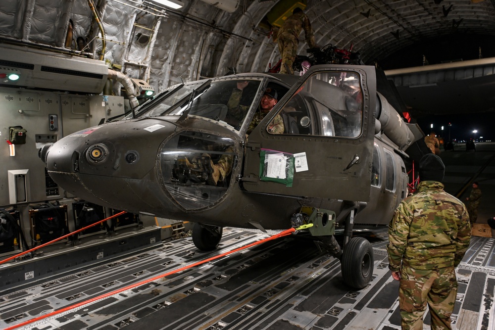 U.S. Army rotates Black Hawk units at Incirlik AB