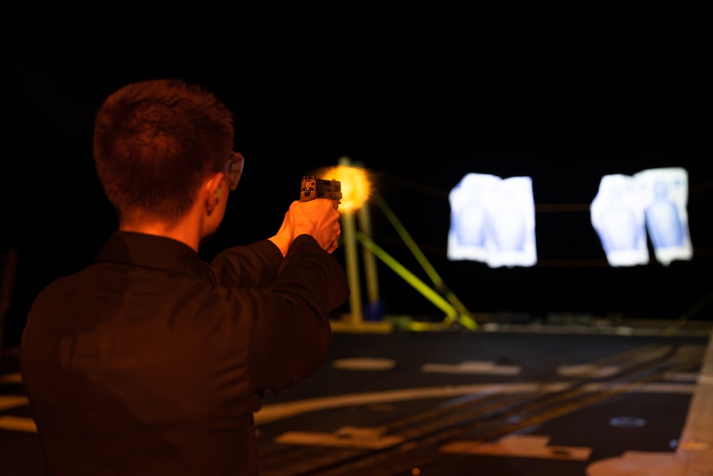 USS Oscar Austin (DDG 79) Conducts Small Arms Training