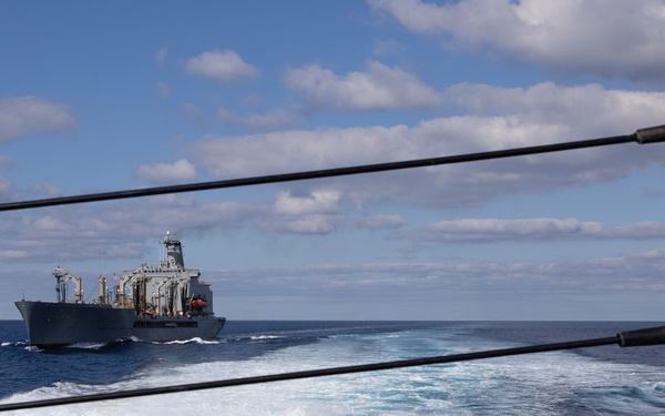 USS Oscar Austin (DDG 79) Refuels with USNS Laramie (T-AO 203)