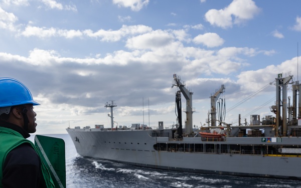 USS Oscar Austin (DDG 79) Refuels with USNS Laramie (T-AO 203)