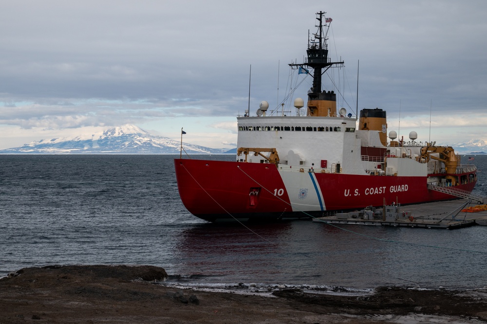 USCGC Polar Star (WAGB 10) visits NSF McMurdo Station during Operation Deep Freeze