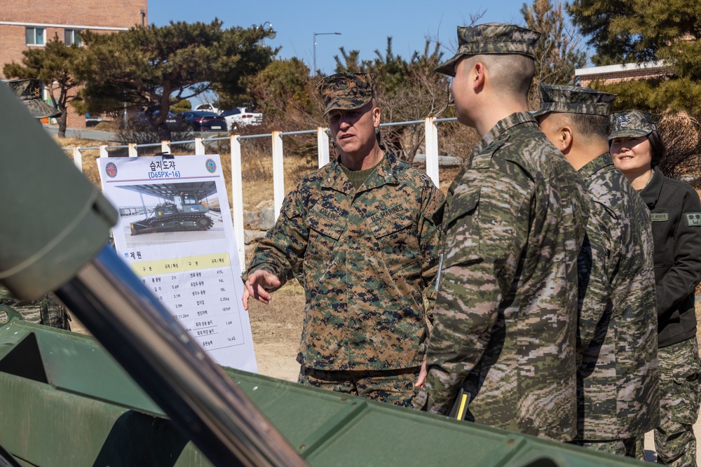 3rd MLG CG visits ROK 1st MarDiv, MLG During Bilateral Exercises