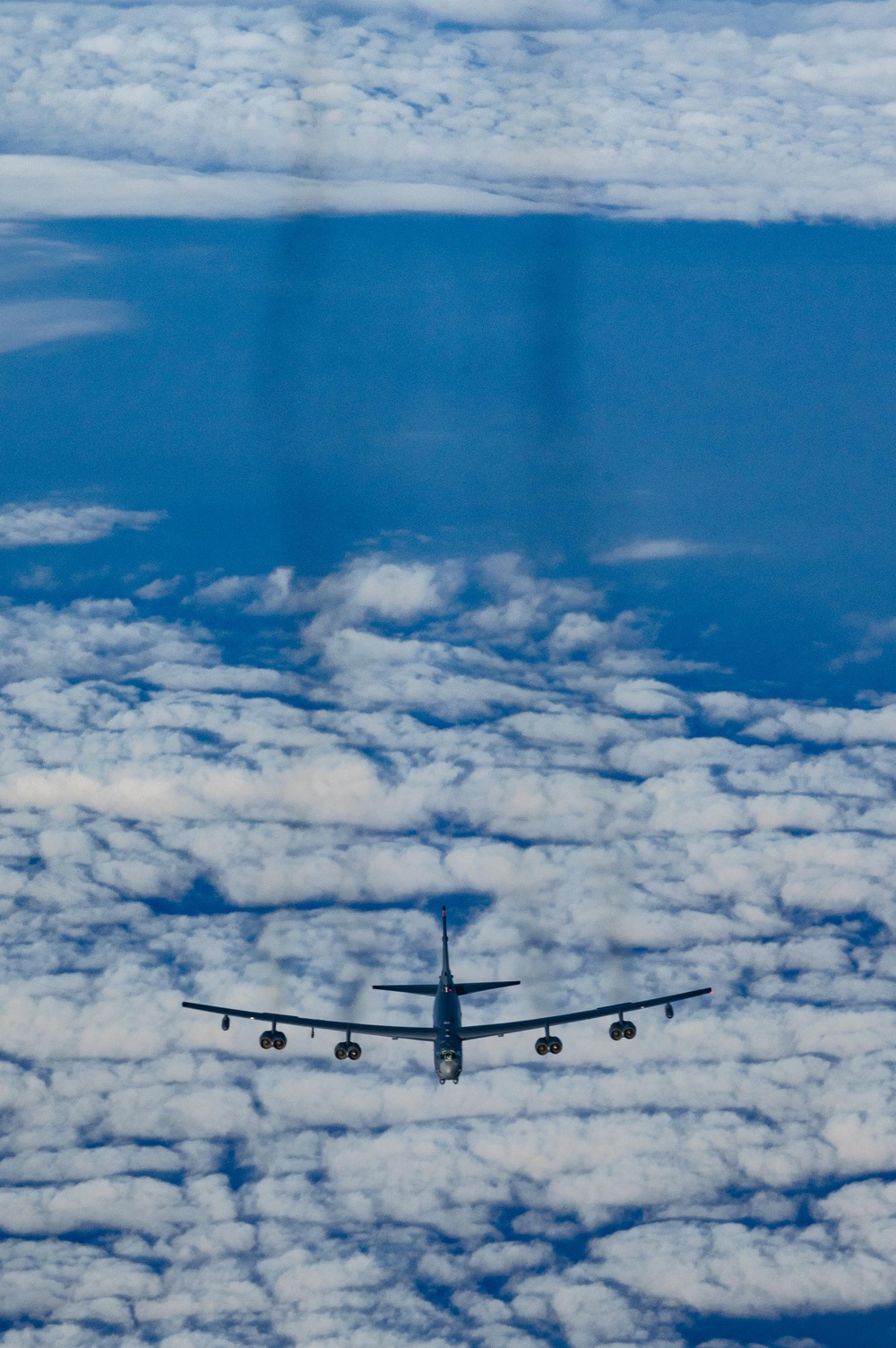 B-52 strategic bombers overfly USCENTCOM AOR during bomber task force mission