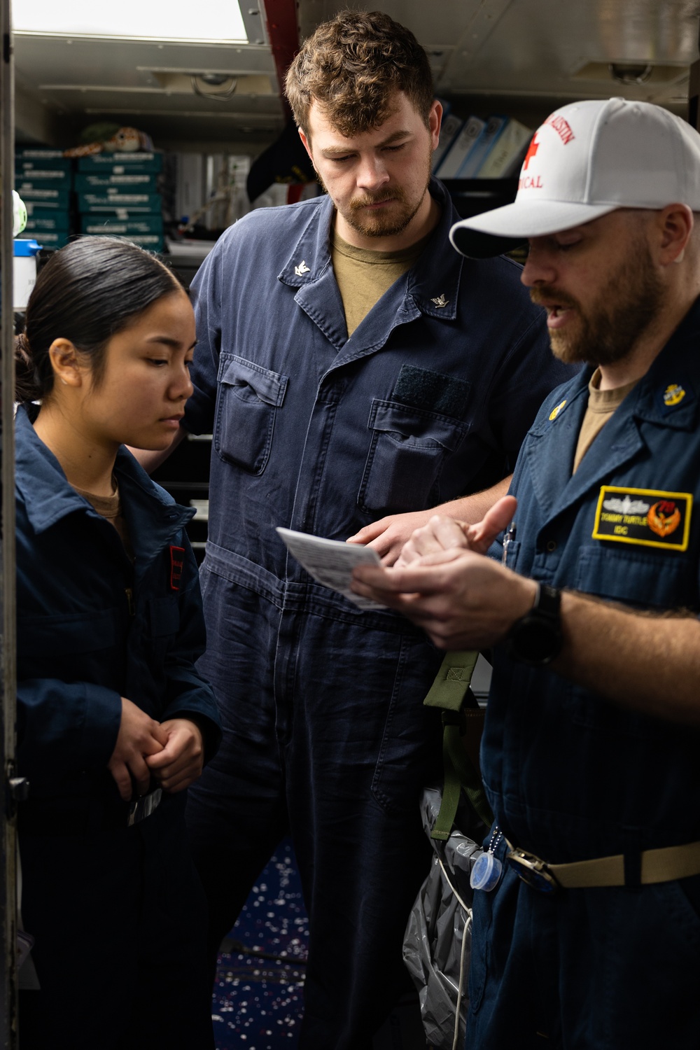 USS Oscar Austin (DDG 79) Conducts Medical Emergency Training