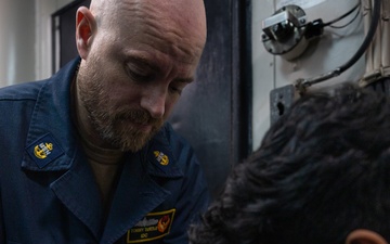 USS Oscar Austin (DDG 79) Hosts Tactical Combat Casualty Care (TCCC) Class