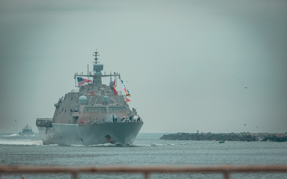 USS ST. LOUIS (LCS 19) RETURNS FROM 8-MONTH DEPLOYMENT