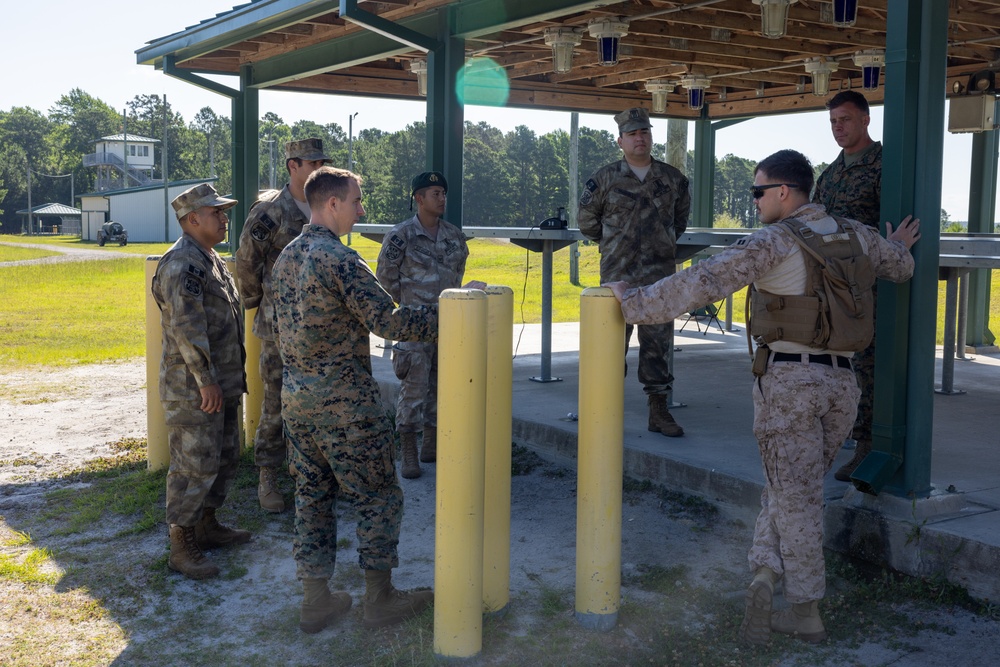 Peruvian Marines Visit School of Infantry – East
