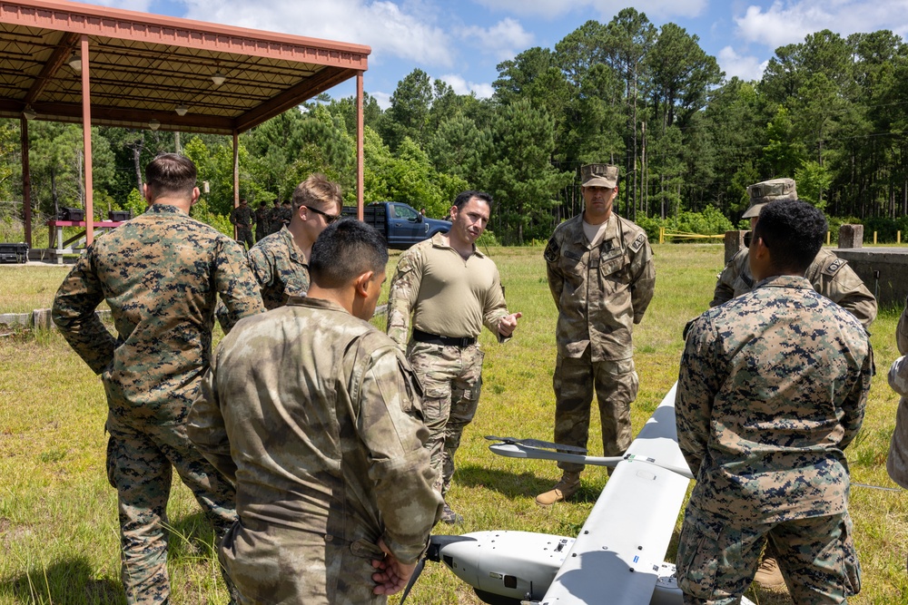Peruvian Marines Visit School of Infantry – East