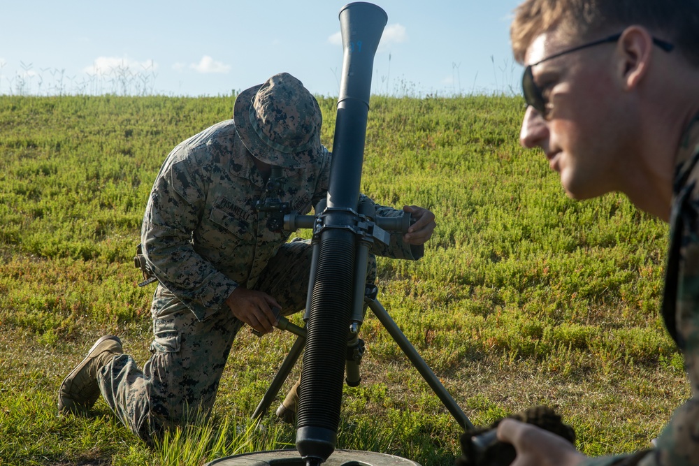 Peruvian Marines Visit School of Infantry – East