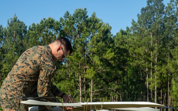 Peruvian Marines Visit School of Infantry – East