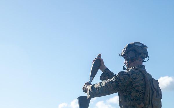 Peruvian Marines Visit School of Infantry – East