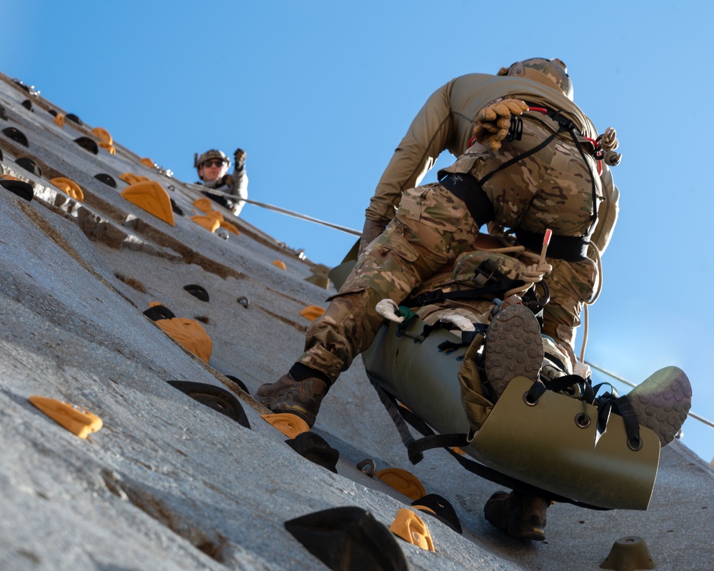 High angle, higher standards: 48th Rescue Squadron conducts high angle rescue training