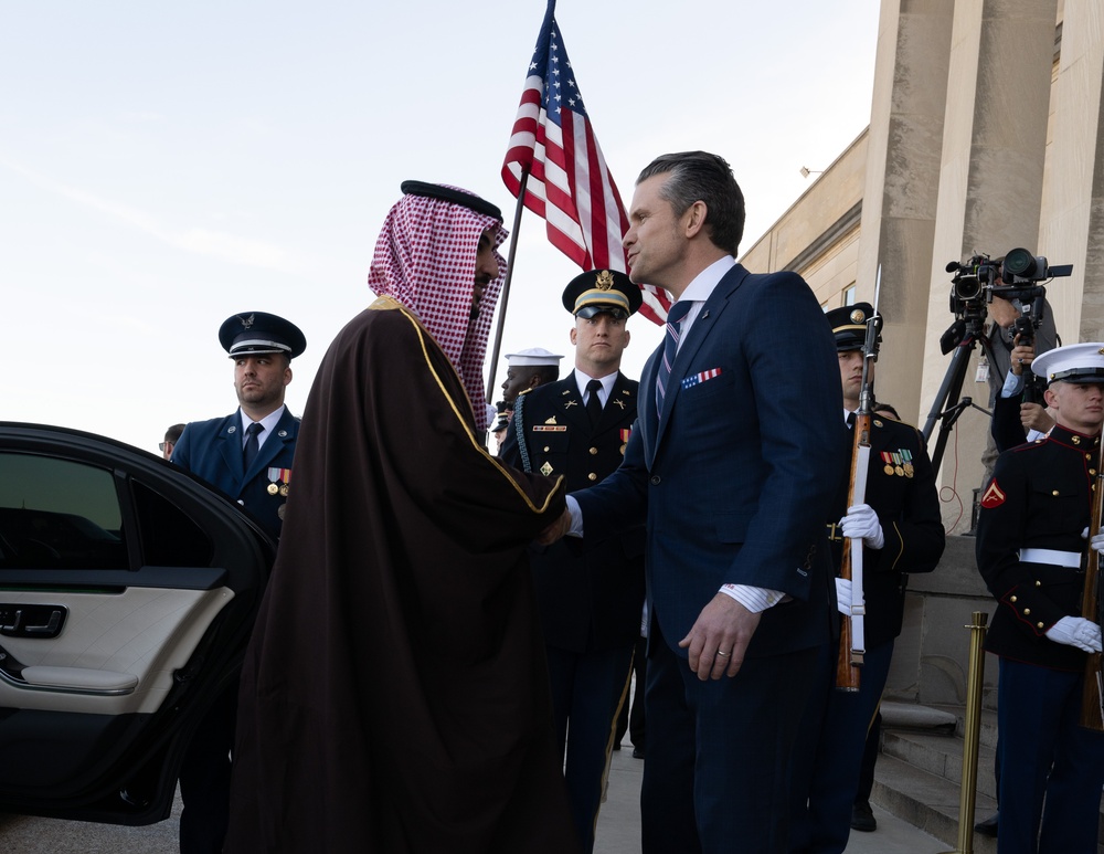 SD Hegseth Hosts Bilateral Exchange with Saudi Arabia MINDEF