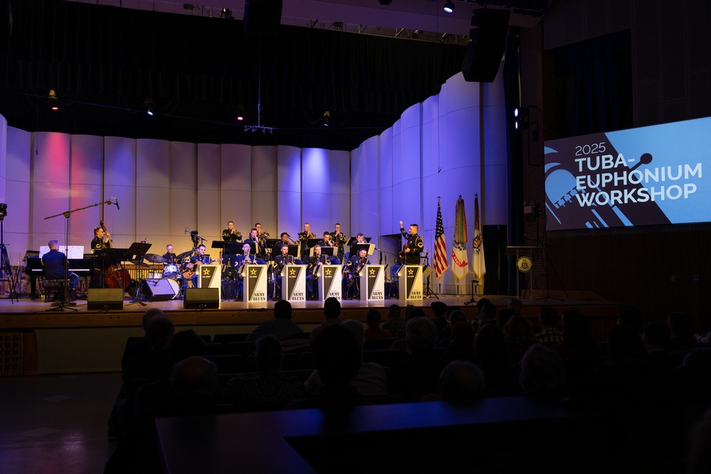 Dr. Marc Dickman performs with The U.S. Army Blues