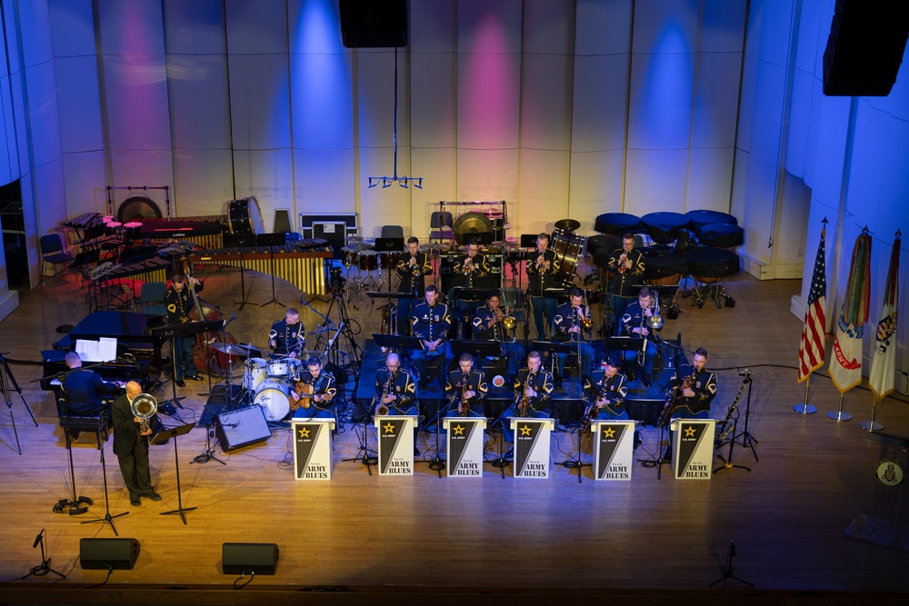 Dr. Marc Dickman performs with The U.S. Army Blues